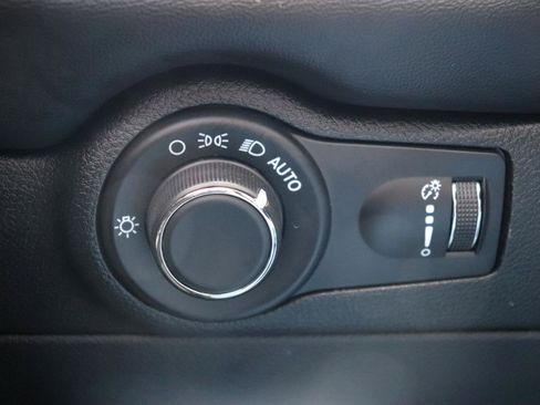 Used 2025 Dodge Durango GT AWD/4WD image 51