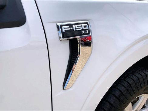 Used 2022 Ford F150 XLT w/ Trailer Tow Package AWD/4WD image 10