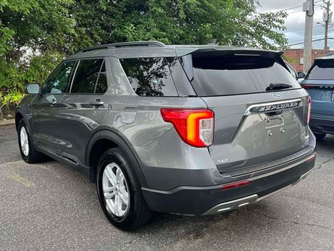Used 2023 Ford Explorer XLT w/ Equipment Group 202A AWD/4WD image 7