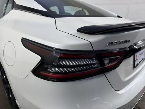 Used 2023 Nissan Maxima SR w/ Sport Mat Group image 31