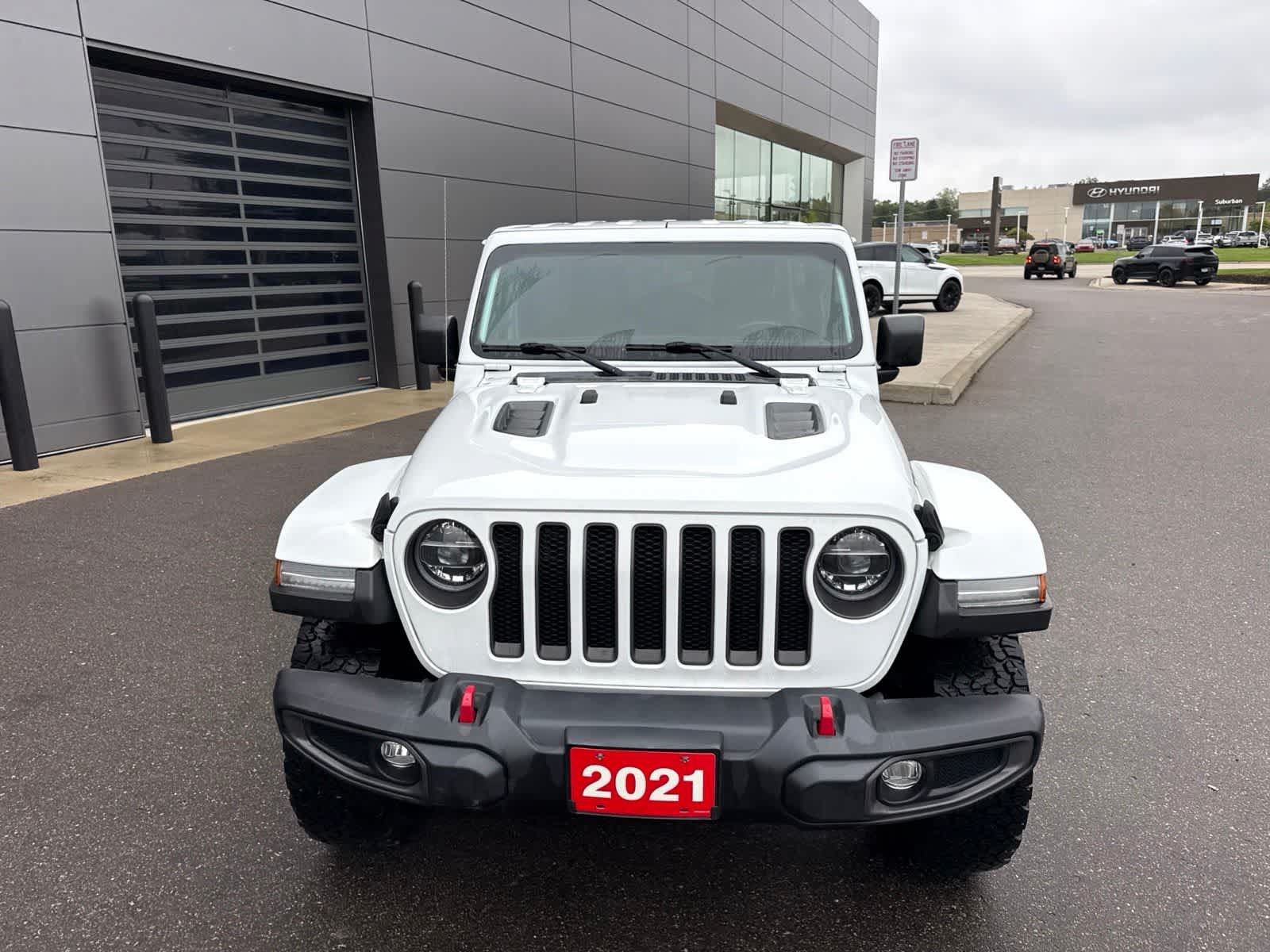 Used 2021 Jeep Wrangler Unlimited Rubicon w/ Dual Top Group AWD/4WD image 8