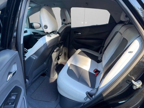 Used 2018 Chevrolet Bolt Premier w/ Driver Confidence II Package FWD image 10