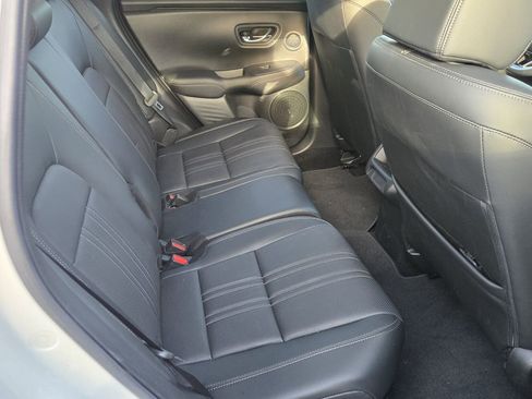 Used 2023 Honda HR-V EX-L image 7