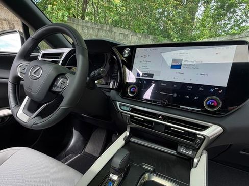 New 2026 Lexus RX 350 F Sport w/ Convenience Package AWD/4WD image 17