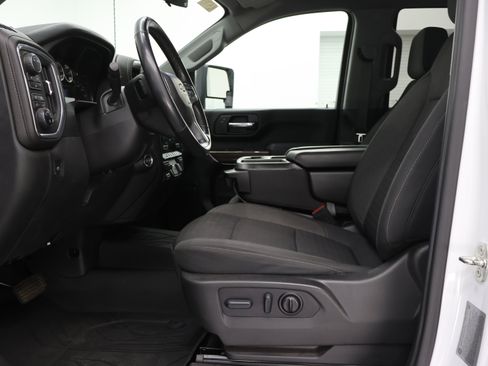 Used 2022 Chevrolet Silverado 2500 LT w/ Convenience Package AWD/4WD image 8
