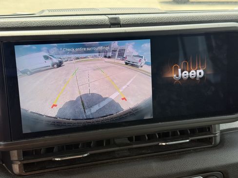 Used 2025 Jeep Wrangler Unlimited Sport AWD/4WD image 22