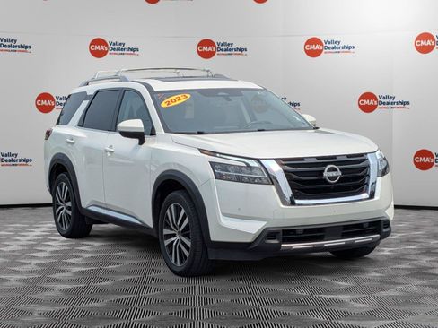 Used 2023 Nissan Pathfinder Platinum w/ Cargo Package AWD/4WD image 3