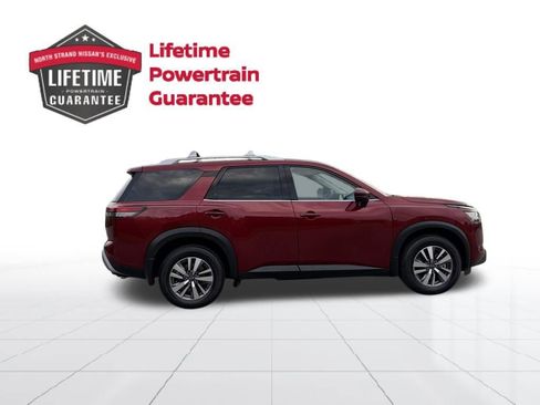 Used 2023 Nissan Pathfinder SL w/ Black Appearance Package FWD image 9
