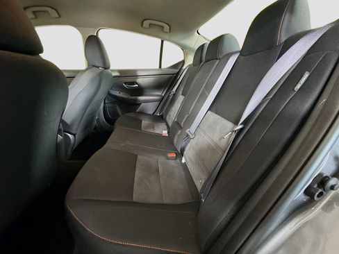 Used 2025 Nissan Sentra SR FWD image 25