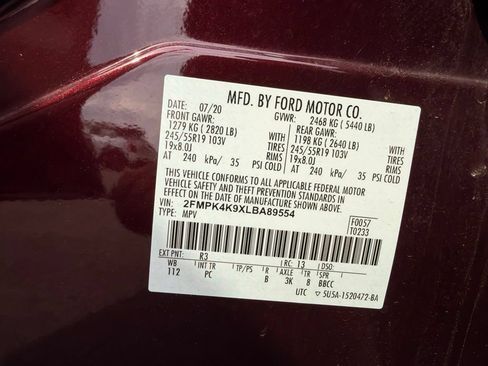 Used 2020 Ford Edge Titanium w/ Equipment Group 301A AWD/4WD image 32