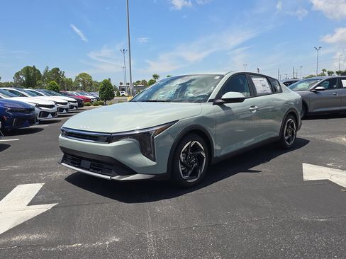 New 2026 Kia K4 EX FWD image 4