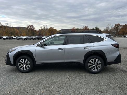 New 2025 Subaru Outback Premium image 5