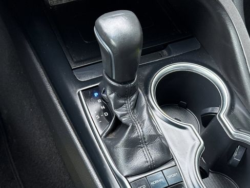 Used 2018 Toyota Camry XSE image 26