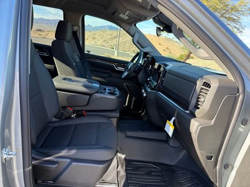 New 2026 GMC Sierra 1500 Elevation image 12