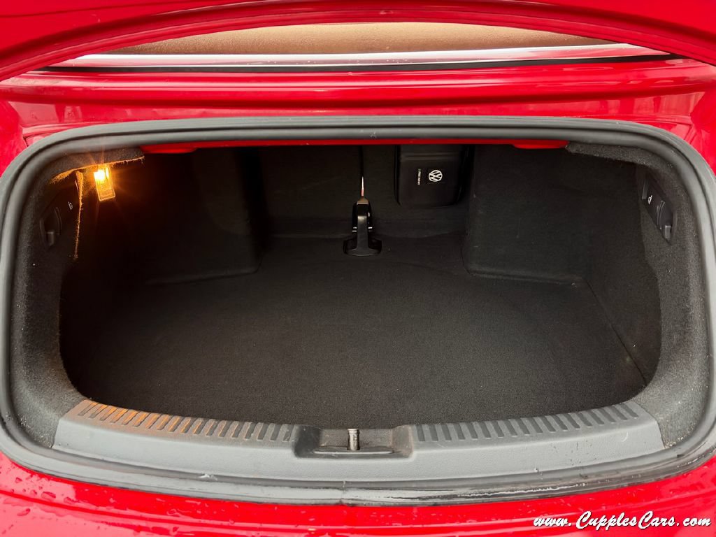 Used 2013 Volkswagen Beetle 2.0T FWD image 8