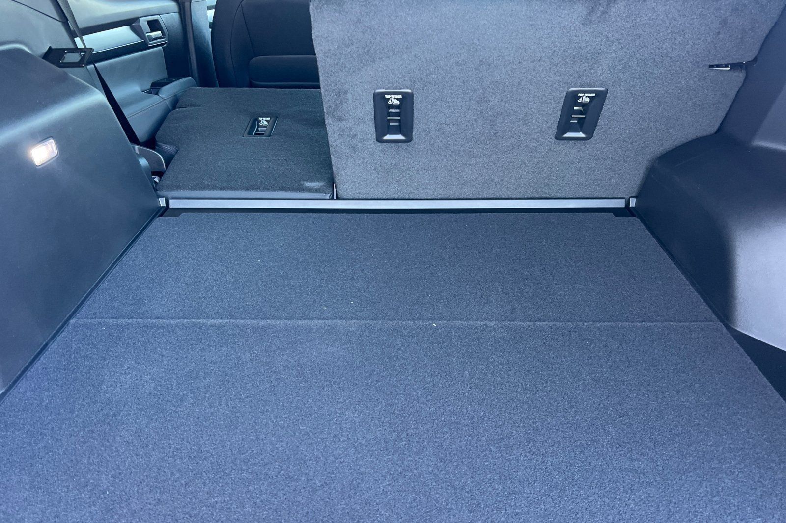New 2027 GMC Terrain AT4 w/ Technology Package II AWD/4WD image 12