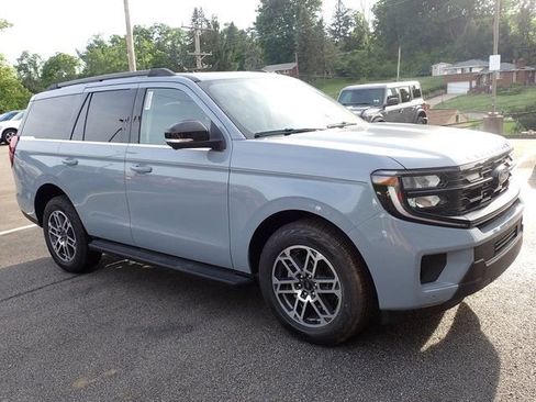 New 2026 Ford Expedition Active AWD/4WD image 8