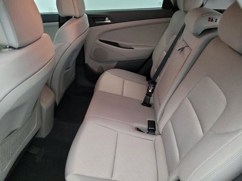 Used 2018 Hyundai Tucson SE image 18