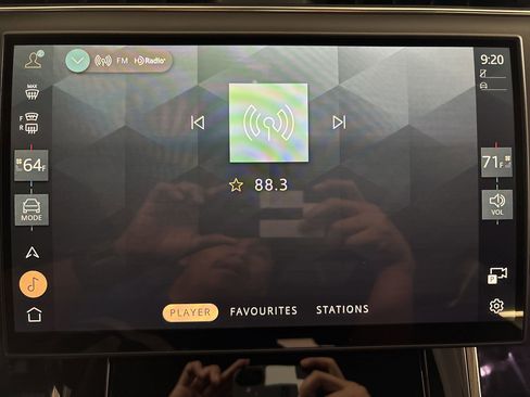 Used 2024 Land Rover Range Rover Sport SE image 23