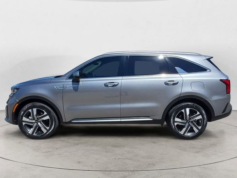 Used 2023 Kia Sorento EX AWD/4WD image 2