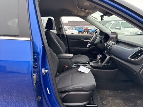 Used 2023 Kia Seltos S w/ Navigation Package image 12