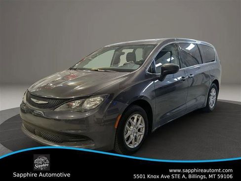 Used 2022 Chrysler Voyager LX FWD image 1