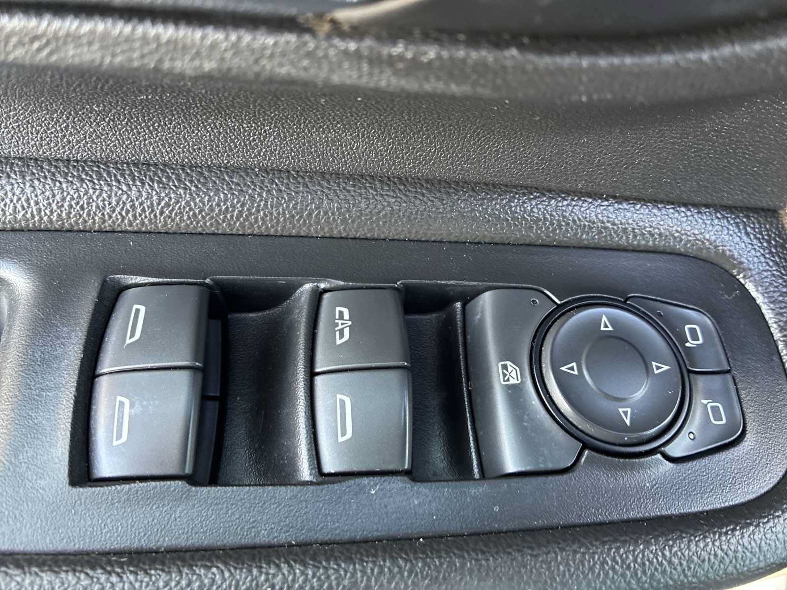 Used 2019 GMC Terrain SLE w/ Infotainment Package I AWD/4WD image 15