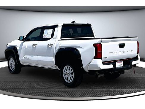Used 2024 Toyota Tacoma SR5 RWD image 18