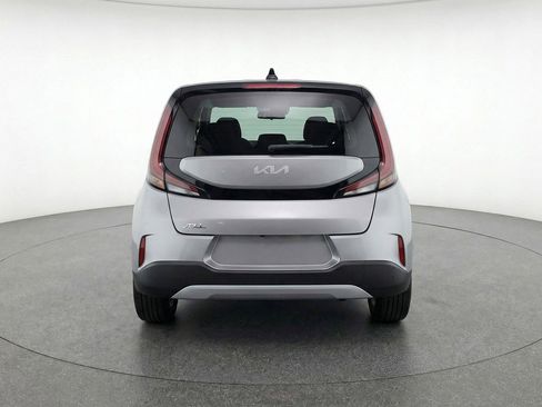 Used 2025 Kia Soul LX w/ LX Technology Package image 7