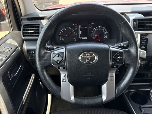 Used 2022 Toyota 4Runner SR5 Premium w/ Moonroof Package AWD/4WD image 13