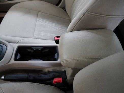 Used 2016 Ford Focus SE image 21