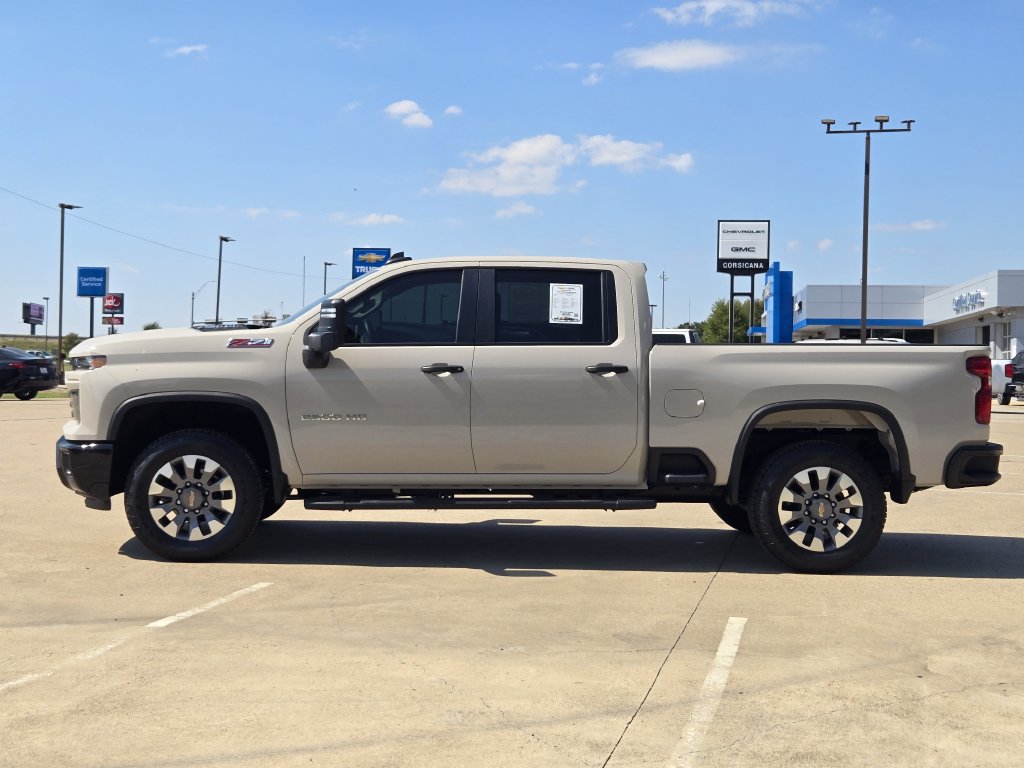 Used 2026 Chevrolet Silverado 2500 Custom w/ Custom Value Package AWD/4WD image 4