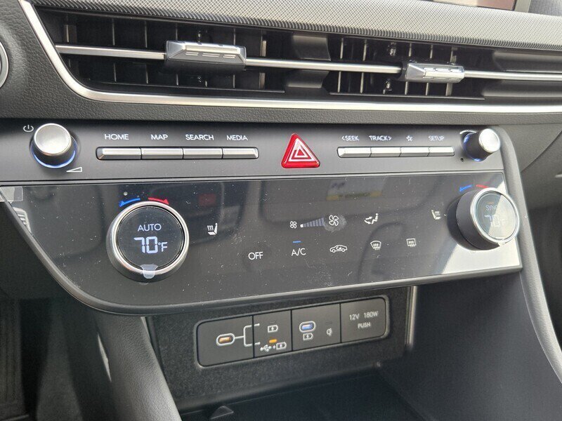 New 2026 Hyundai Sonata SEL FWD image 8