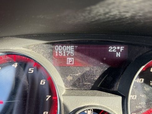 Used 2012 GMC Acadia Denali image 9