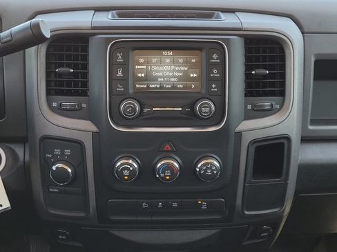 Used 2018 RAM 2500 Tradesman w/ Chrome Appearance Group AWD/4WD image 13
