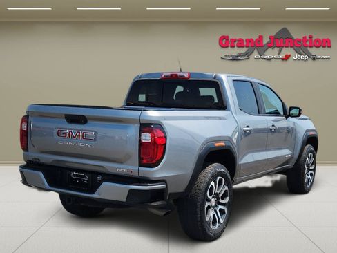Used 2024 GMC Canyon AT4 w/ AT4 Premium Package AWD/4WD image 4
