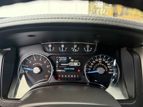 Used 2014 Ford F150 Lariat w/ Equipment Group 502A Luxury image 4