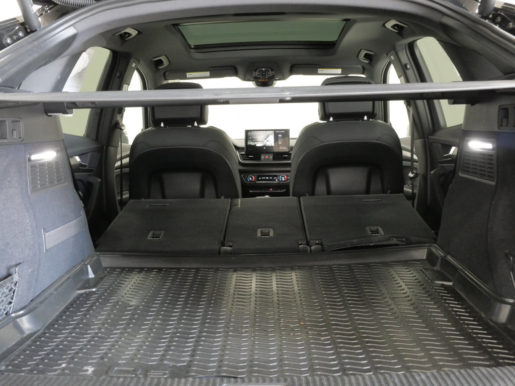 Used 2023 Audi Q5 2.0T Premium w/ Convenience Package AWD/4WD image 29