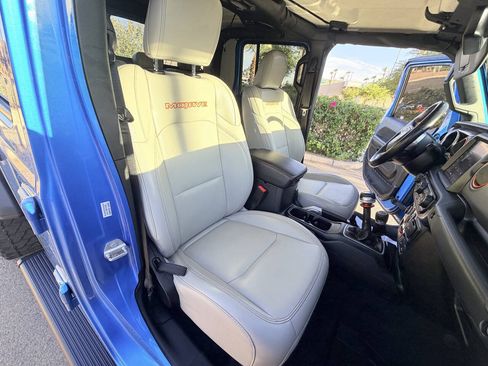 Used 2021 Jeep Gladiator Mojave AWD/4WD image 25
