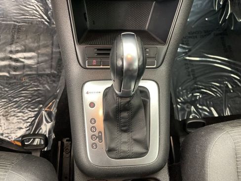 Used 2014 Volkswagen Tiguan S image 14
