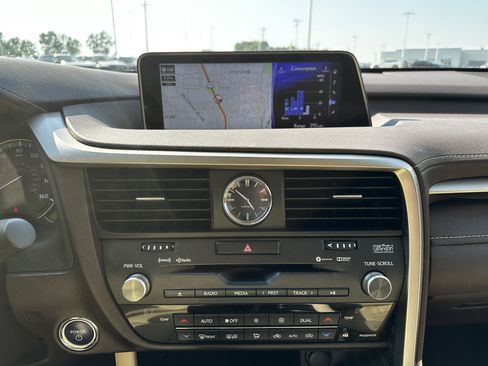 Used 2019 Lexus RX 450h AWD w/ Luxury Package image 17