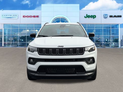 New 2026 Jeep Compass Latitude image 3