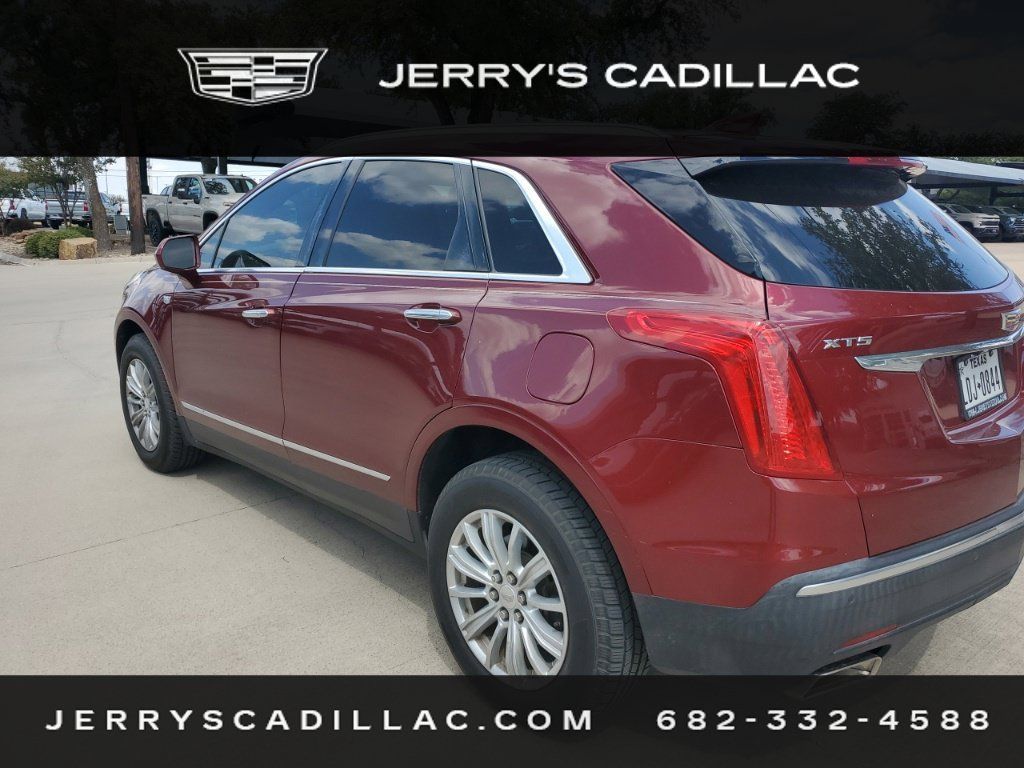 Used 2017 Cadillac XT5 FWD w/ LPO, Wheel Lock Package image 7