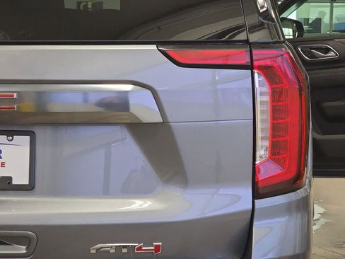 Used 2021 GMC Yukon XL AT4 image 35