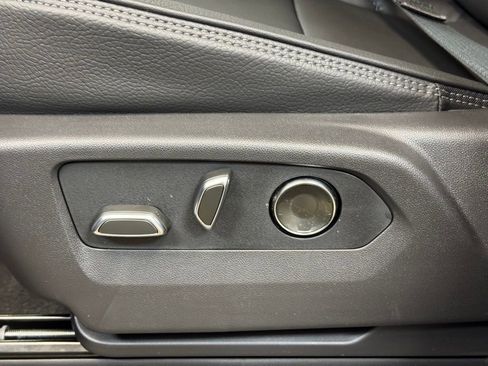 New 2026 GMC Yukon XL Denali w/ Advanced Technology Package image 10