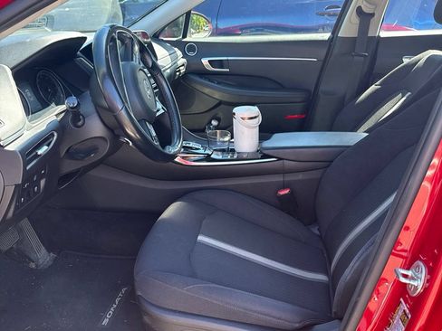 Used 2020 Hyundai Sonata SEL w/ Cargo Package FWD image 2