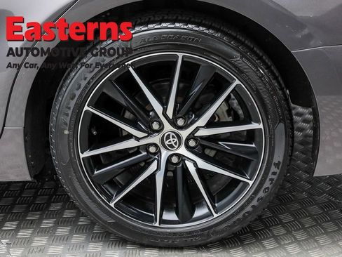 Used 2023 Toyota Camry SE image 8
