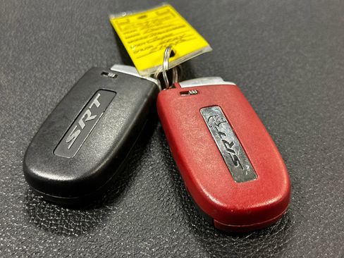 Used 2016 Dodge Challenger SRT Hellcat image 35