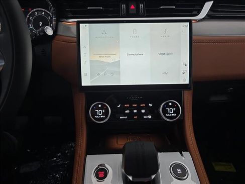 New 2026 Jaguar F-PACE R-Dynamic S AWD/4WD image 18