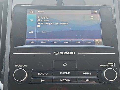 Used 2019 Subaru Crosstrek 2.0i w/ Eyesight System image 12